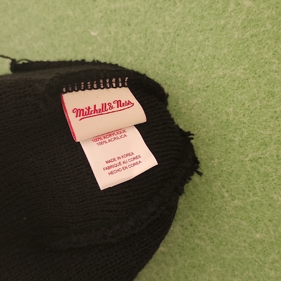 Hat - Picture 3 of 4